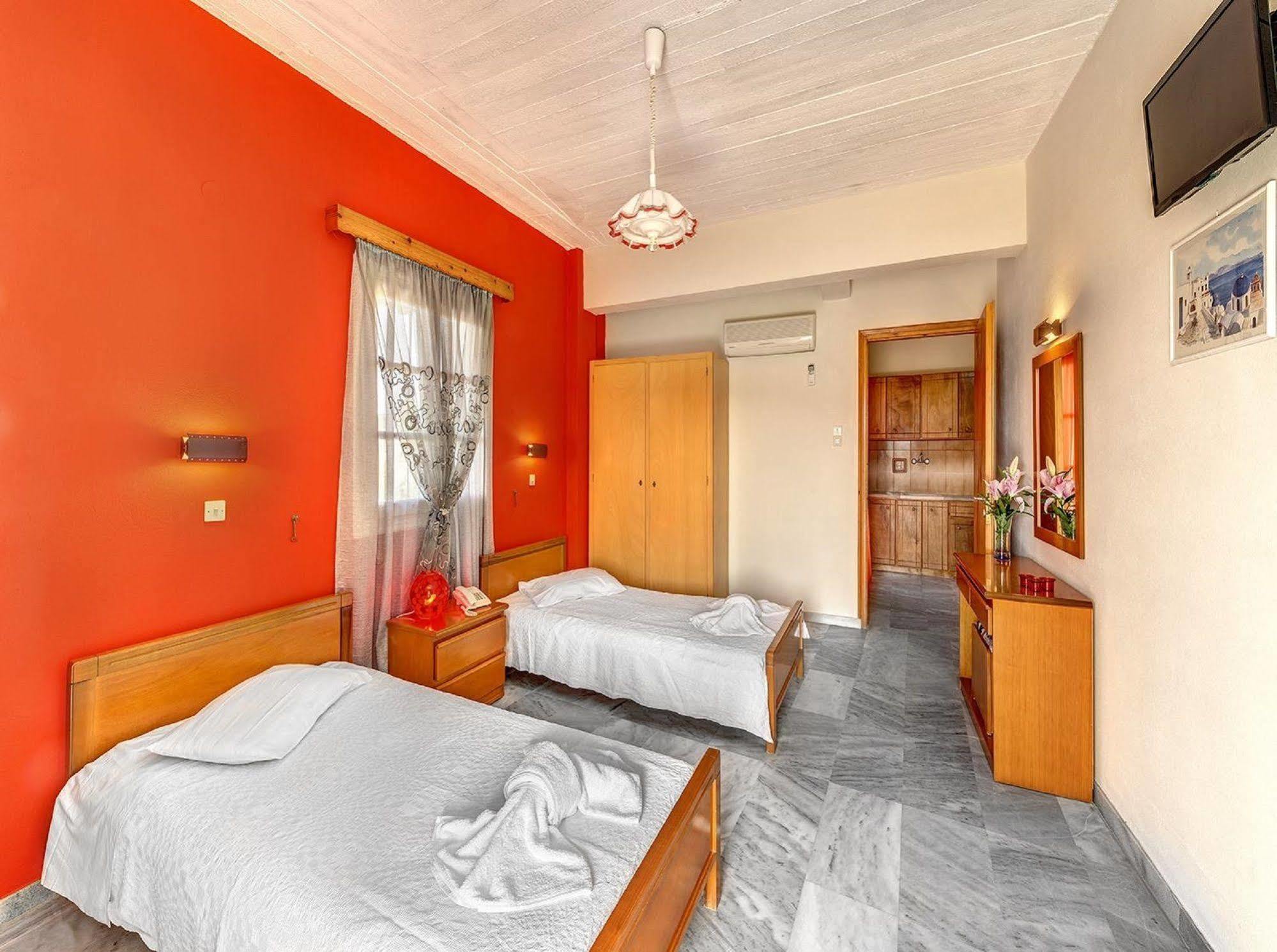 Hotel Smaragdi Apartments Vissa Exterior photo