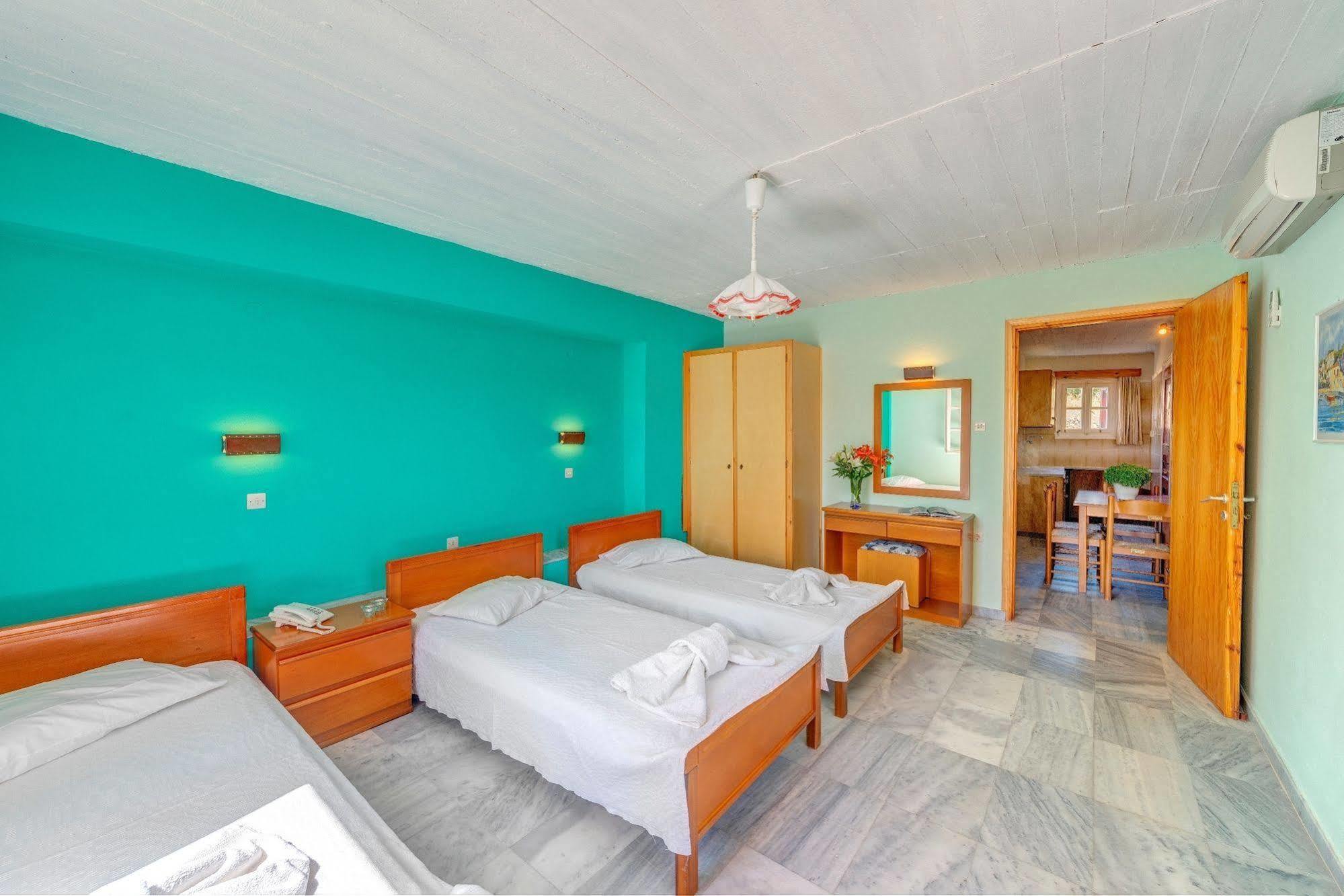 Hotel Smaragdi Apartments Vissa Exterior photo